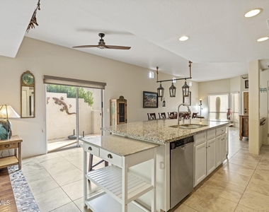 6016 E Rancho Manana Boulevard - Photo Thumbnail 13