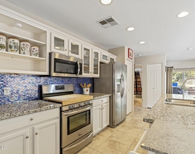 6016 E Rancho Manana Boulevard - Photo Thumbnail 12
