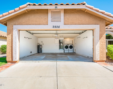 2926 E Brookwood Court - Photo Thumbnail 7