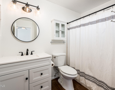 2926 E Brookwood Court - Photo Thumbnail 23