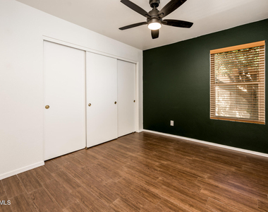 2926 E Brookwood Court - Photo Thumbnail 26