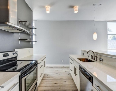 777 W Roosevelt Street - Photo Thumbnail 10