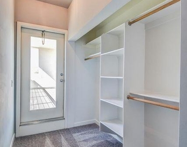777 W Roosevelt Street - Photo Thumbnail 14