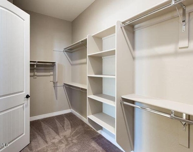 20550 E Raven Drive - Photo Thumbnail 14