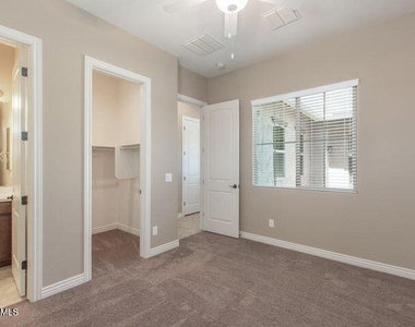 20550 E Raven Drive - Photo Thumbnail 21