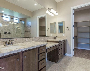 20550 E Raven Drive - Photo Thumbnail 13