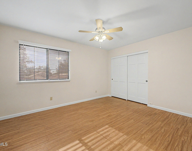 15643 N 50th Street - Photo Thumbnail 21
