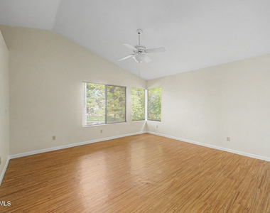 15643 N 50th Street - Photo Thumbnail 26