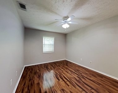 4215 Sw Jarmer Road - Photo Thumbnail 7