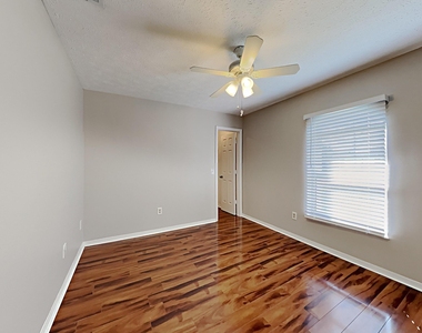 4215 Sw Jarmer Road - Photo Thumbnail 8