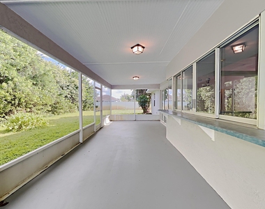 4215 Sw Jarmer Road - Photo Thumbnail 17