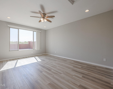 32831 N 19th Lane - Photo Thumbnail 19