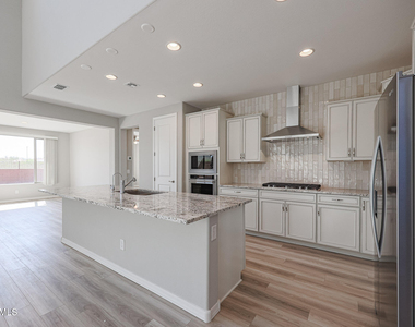 32831 N 19th Lane - Photo Thumbnail 13