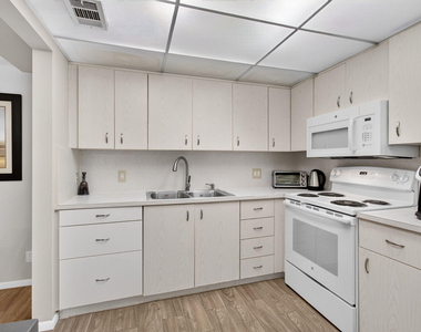 3030 Wolverton B - Photo Thumbnail 13