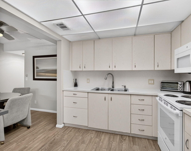 3030 Wolverton B - Photo Thumbnail 12