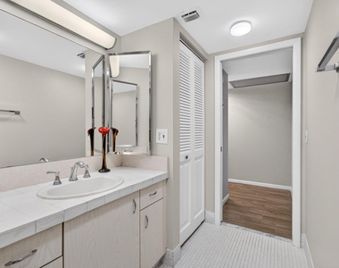 3030 Wolverton B - Photo Thumbnail 20