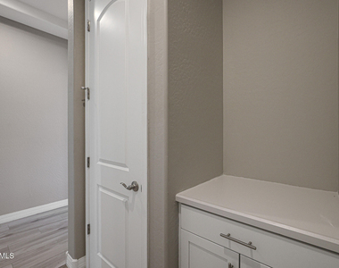 7276 E Calle Primera Vista - Photo Thumbnail 19