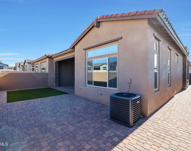 7276 E Calle Primera Vista - Photo Thumbnail 24