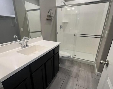 8530 W Millerton Way - Photo Thumbnail 13