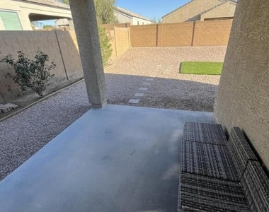 8530 W Millerton Way - Photo Thumbnail 16