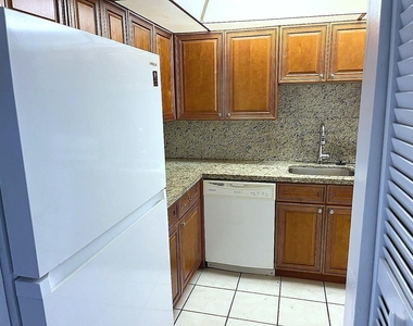3490 Foxcroft Road - Photo Thumbnail 6