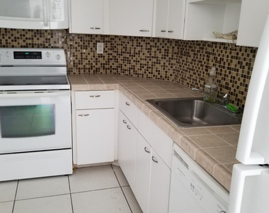 500 Bayview Drive - Photo Thumbnail 14