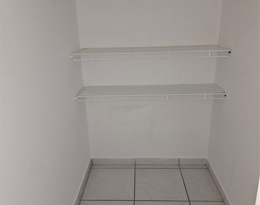 500 Bayview Drive - Photo Thumbnail 11