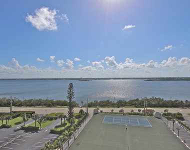 5420 N Ocean Avenue - Photo Thumbnail 12
