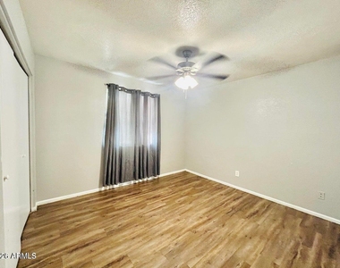 240 S Doran -- - Photo Thumbnail 7
