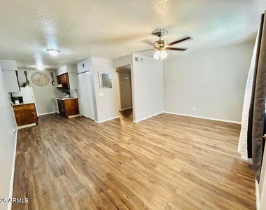 240 S Doran -- - Photo Thumbnail 11