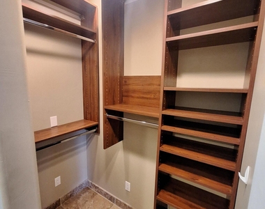 7508 E Cambridge Avenue - Photo Thumbnail 23