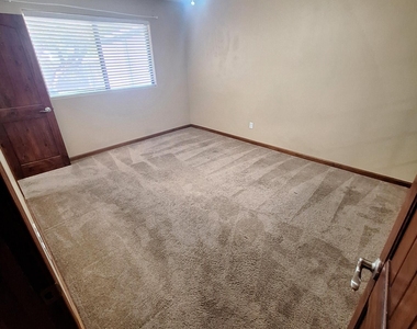 7508 E Cambridge Avenue - Photo Thumbnail 25