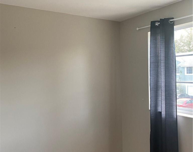 5042 Sw 123rd Terrace - Photo Thumbnail 3