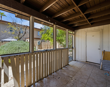 10411 N 11th Avenue - Photo Thumbnail 15