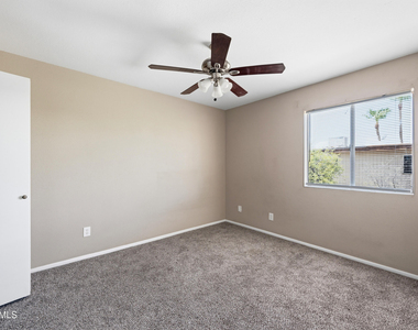 10411 N 11th Avenue - Photo Thumbnail 13