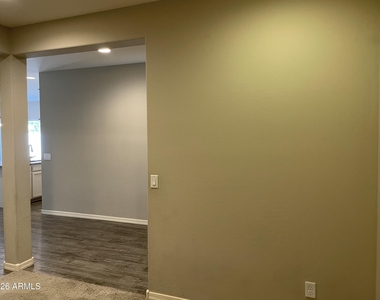 16500 N 181st Avenue - Photo Thumbnail 6