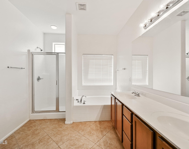 7136 W Forest Grove Avenue - Photo Thumbnail 14