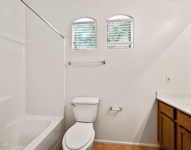 7136 W Forest Grove Avenue - Photo Thumbnail 18