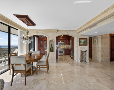 3400 N Ocean Drive - Photo Thumbnail 10