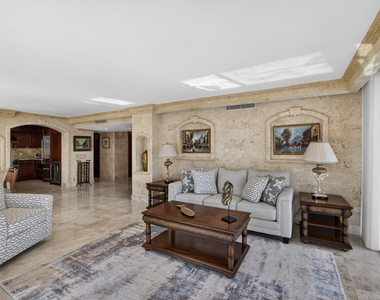 3400 N Ocean Drive - Photo Thumbnail 21