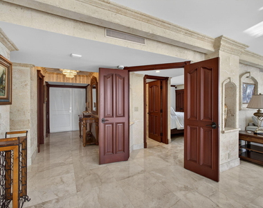 3400 N Ocean Drive - Photo Thumbnail 9