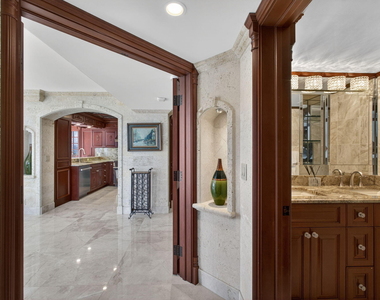 3400 N Ocean Drive - Photo Thumbnail 40