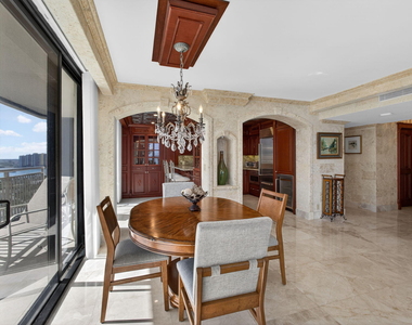 3400 N Ocean Drive - Photo Thumbnail 14