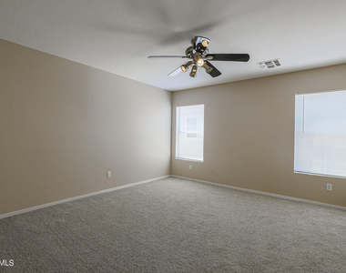 4349 N 111th Lane - Photo Thumbnail 6