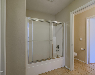 4349 N 111th Lane - Photo Thumbnail 7