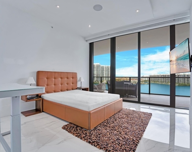 5000 Island Estates Drive - Photo Thumbnail 54