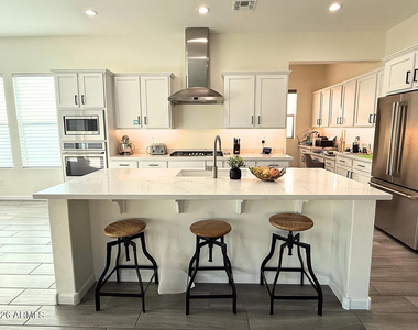 3409 Phantom Street - Photo Thumbnail 5