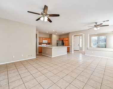 6222 W Wikieup Lane - Photo Thumbnail 13