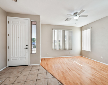 6222 W Wikieup Lane - Photo Thumbnail 2