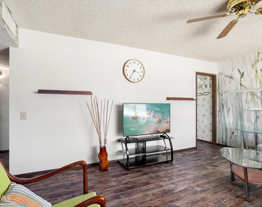 12543 W Parkwood Drive - Photo Thumbnail 3